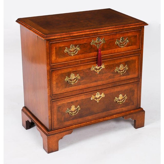 Vintage Bedside Tables in Burr Walnut, Set of 2 For Sale - Image 4 of 18