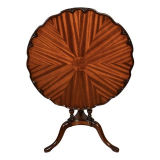 1930 English Flame Mahogany Tilt-Top Pie Crust Side Table End Table For Sale