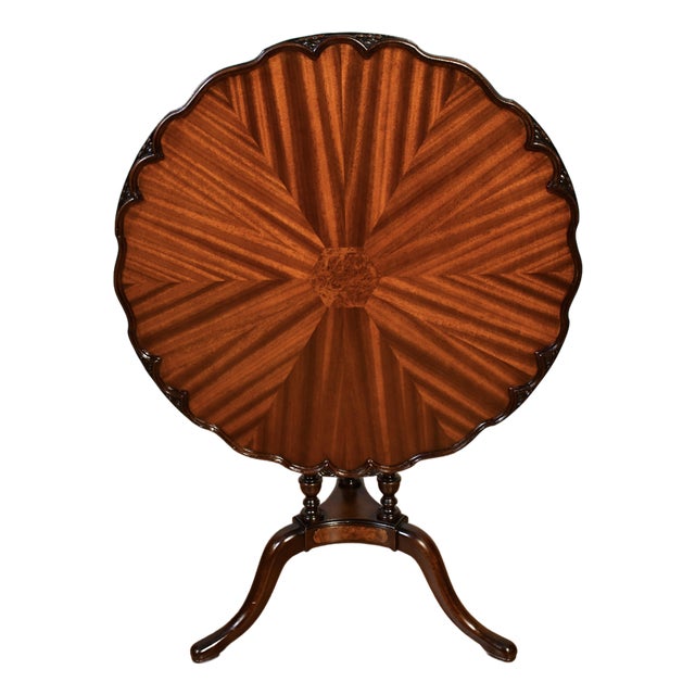 1930 English Flame Mahogany Tilt-Top Pie Crust Side Table End Table For Sale