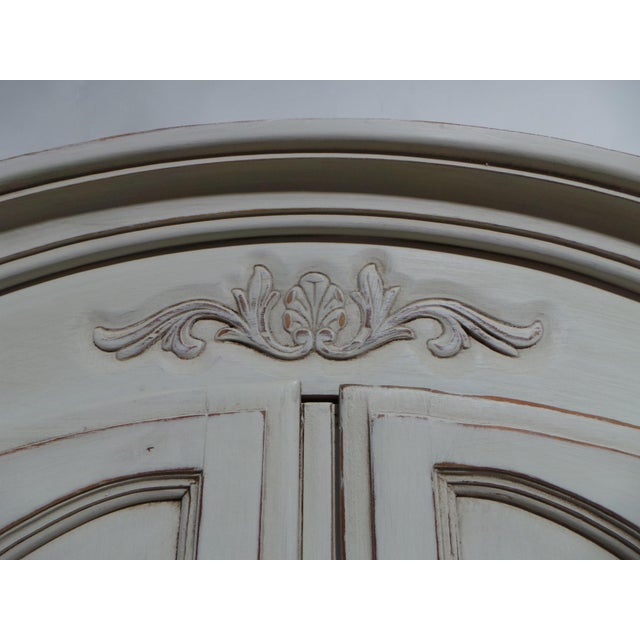 Rococo Style Set of 2 Wardrobes For Sale In Miami - Image 6 of 13