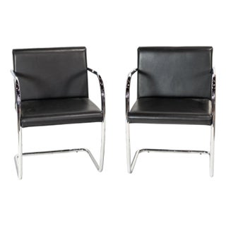 Late 20th Century A Pair of Italian Ludwig Mies Van Der Rohe Style Chairs For Sale