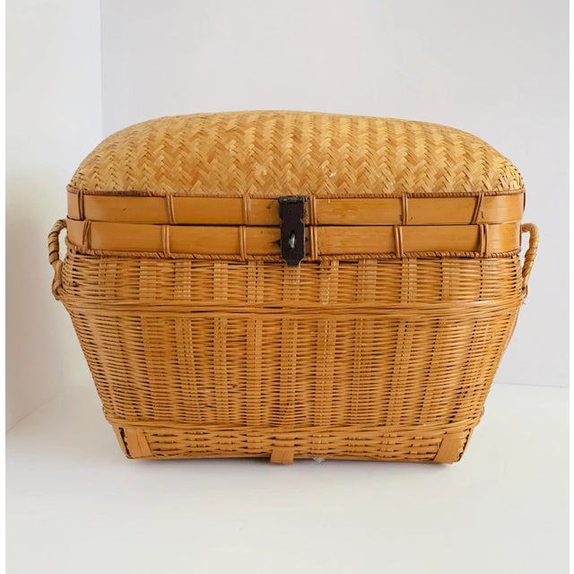 Vintage Chinese Herringbone Weave Cane and Wicker Lidded Basket Storage For Sale - Image 12 of 12