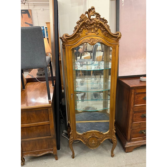 French Louis XV Style Giltwood Curio Display Cabinet, 1970's For Sale - Image 3 of 14