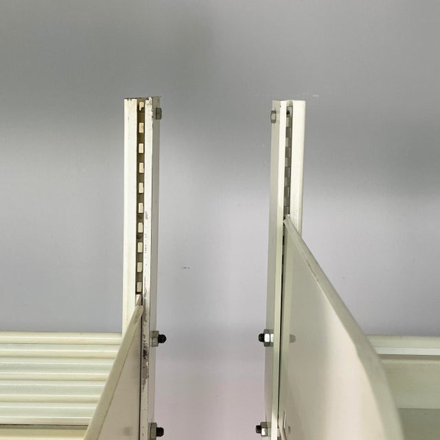 Italian Modern Modular White Congresso Bookcase attributed to Lips Vago, 1970s, Set of 3 For Sale - Image 4 of 18