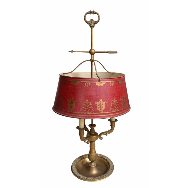 French Regency Style French Bouillette Red Tools & Brass Table Lamp For Sale - Image 3 of 4