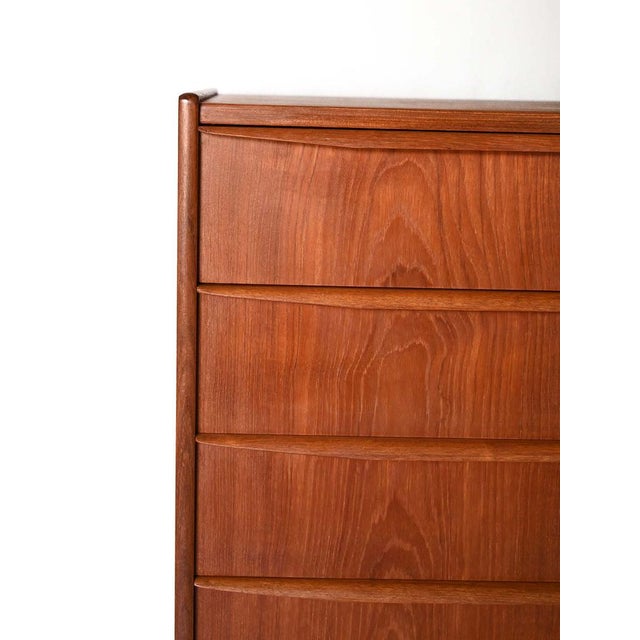 Vintage Scandinavian Chest of Drawers with Cantilevered Handles, 1950s For Sale - Image 6 of 9
