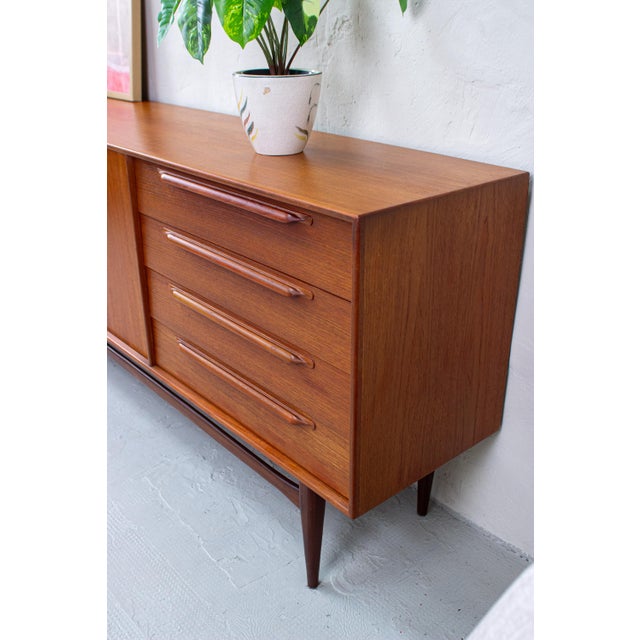 Mid-Century Teak RT200 Sideboard from Heinrich Riestenpatt, 1960s For Sale - Image 11 of 18