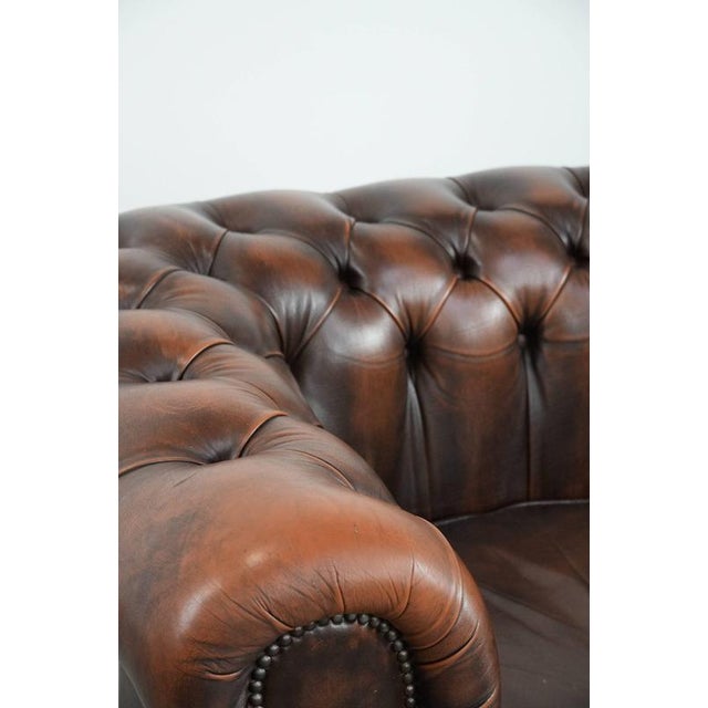 English Style Brown Cowhide Chesterfield Armchair For Sale - Image 11 of 17