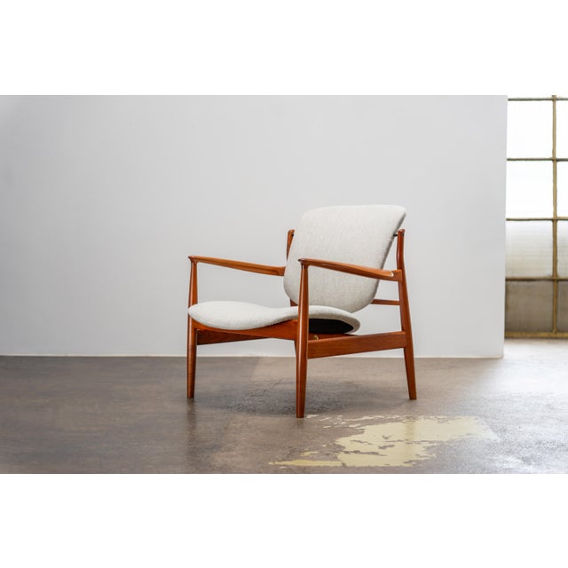 Model 136 Lounge Chair in Teak by Finn Juhl for France & Søn, 1960s For Sale - Image 6 of 14