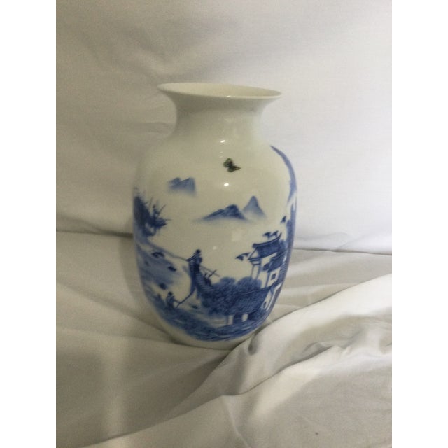 Chinoiserie Vintage Blue and White Vase With Small Butterfly Deta For Sale - Image 3 of 10
