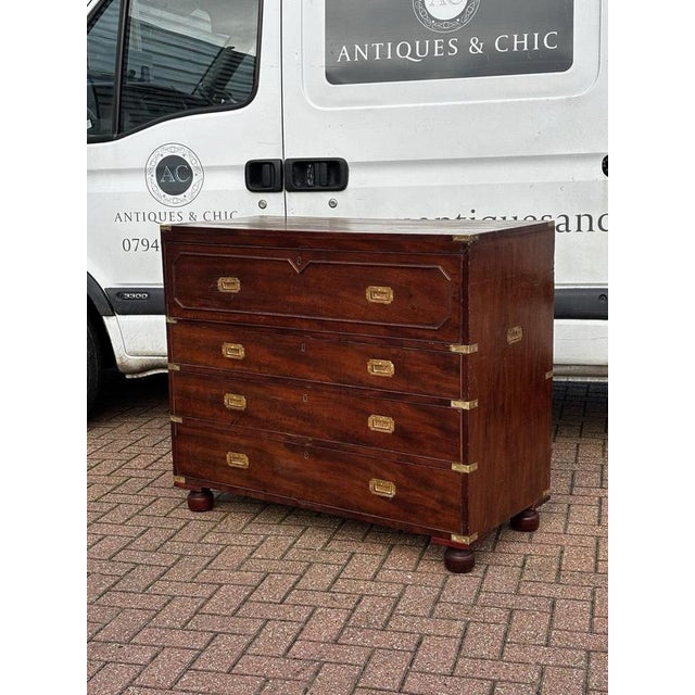 Campaign Chest of Drawers in Mahogany For Sale - Image 5 of 18