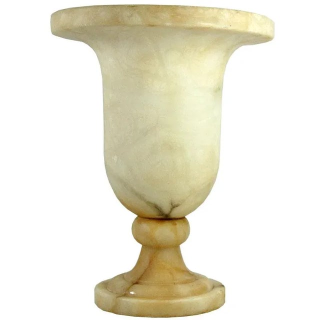 Neoclassical Alabaster Table Lamp, Spain, 1960 For Sale - Image 10 of 10