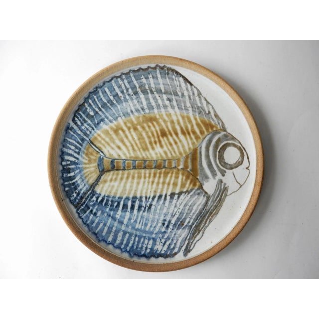 Mid-Century Modern Stoneware Fish Charger Platter Studio Artist Rowe For Sale In Las Vegas - Image 6 of 7