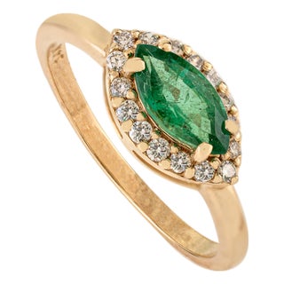 Art Deco High Quality Zambian Emerald Halo Diamond Ring Size 7 in 14k Gold For Sale