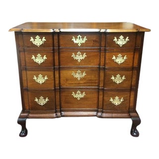 Vintage Blockfront Chest of Drawers, Bachelor Chest, Accent Chest Mahogany For Sale