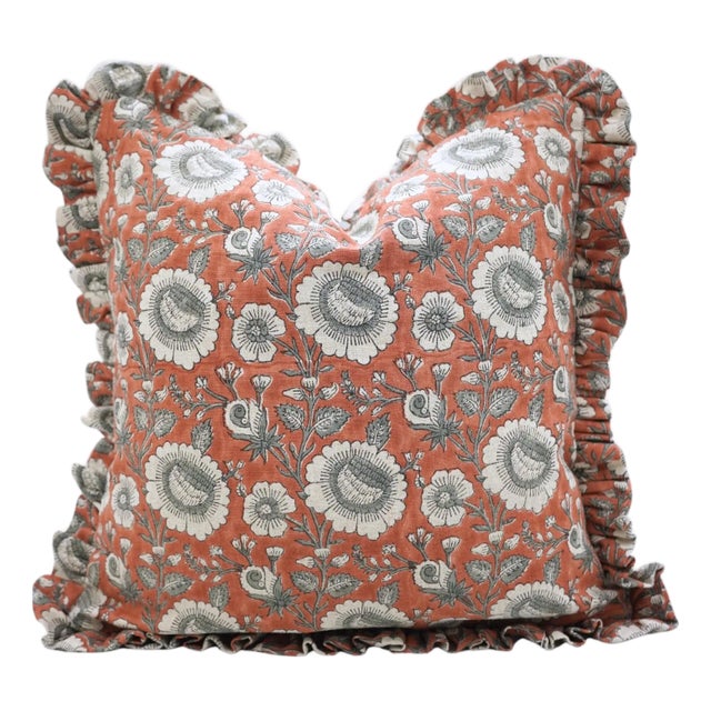 Fabdivine Ruffle Throw Pillow Decorative Ruffle Accent Cushion for Sofa, Bed & Chair 16x16 Inch-Sun Flower For Sale