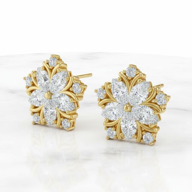 Snowflake Earrings Studs in 14k Gold, A Pair For Sale - Image 4 of 7