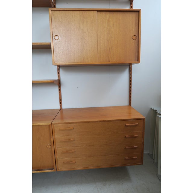 1960s Danish Wall Shelf in Teak from FM Møbler, 1960s For Sale - Image 5 of 18