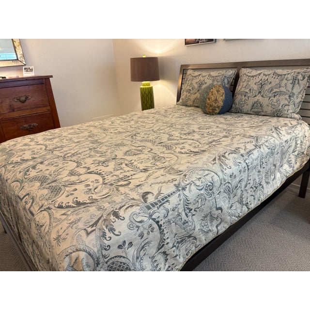 2020s Fortuny Pillows {3} and Duvet Set (Queen Size ) For Sale - Image 5 of 5