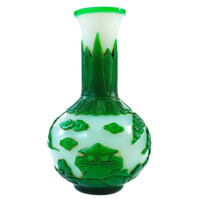 Chinese Antique 9" Green & White Pecking Vase For Sale