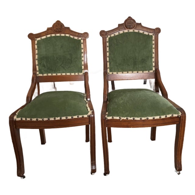 Late 19th Century Walnut Carved and Upholstered Side Chairs For Sale