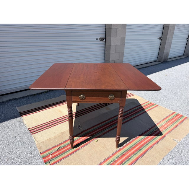 19th Century English Mahogany Drop-Leaf Pembroke Table, Circa 1850–1870 For Sale - Image 4 of 12