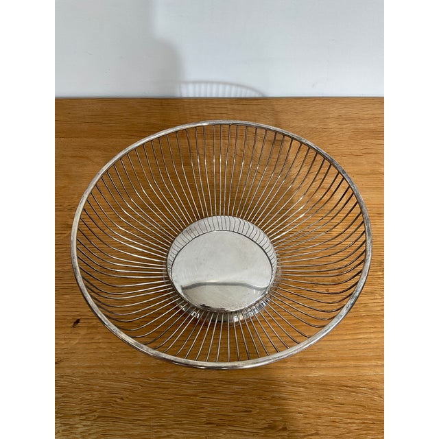 Silver Vintage Leonard Silverplated Wire Work Round Bread Basket For Sale - Image 8 of 10
