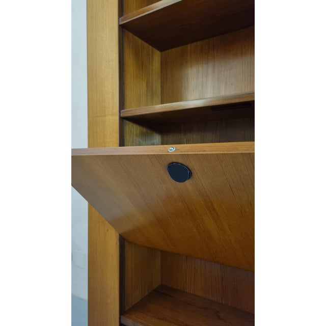 Large Wardrobe Unit attributed to Gio Ponti, 1950s For Sale - Image 15 of 18