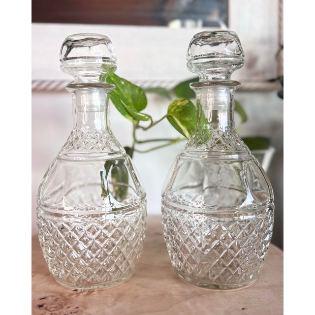 Vintage Princess House Crystal Decanter Set of 2 – Crown & Grape Pattern Add timeless elegance to your collection with...