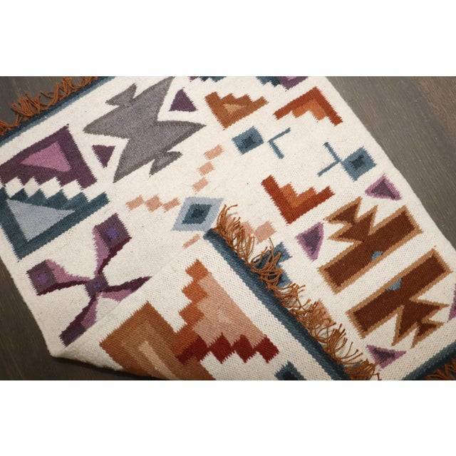 Small Peruvian Textile rug no. j4520 For Sale - Image 4 of 4