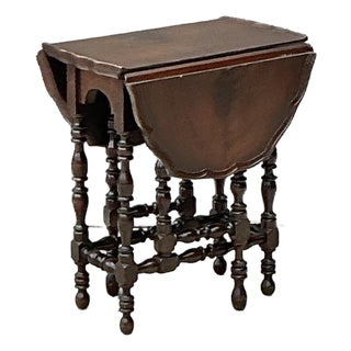 Vintage English Gate Leg Side Table For Sale