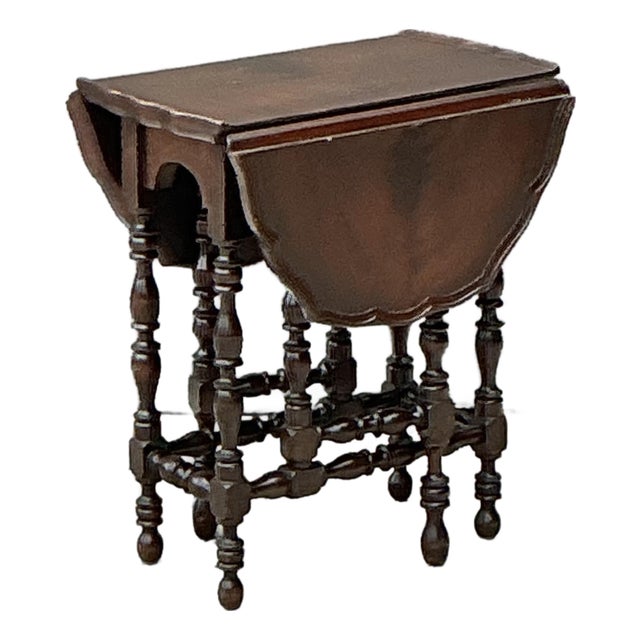 Vintage English Gate Leg Side Table For Sale