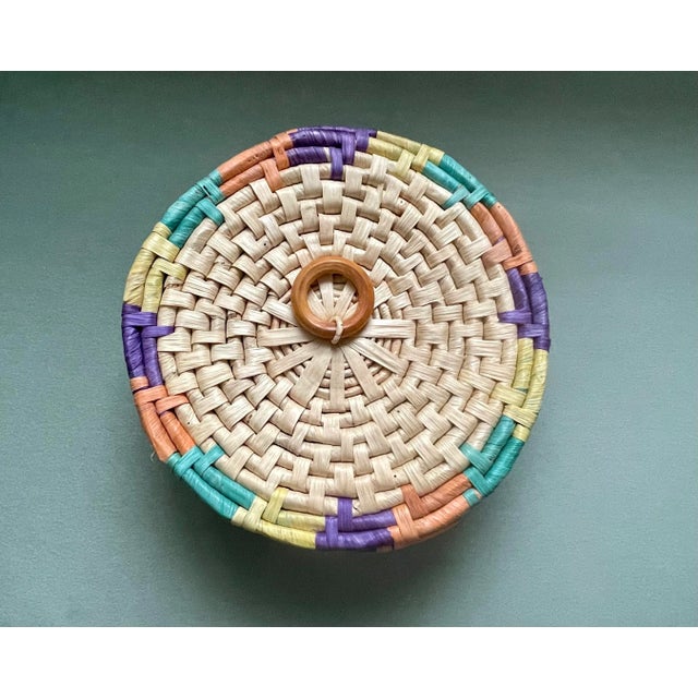 Rustic Late 20th Century Vintage Multicolored Round Woven Basket With Wooden Handle For Sale - Image 3 of 7