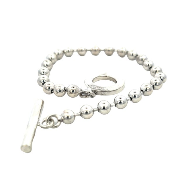 Contemporary Gucci Estate Toggle Bracelet Size 8 Sterling Silver 8 mm Beads For Sale - Image 3 of 7
