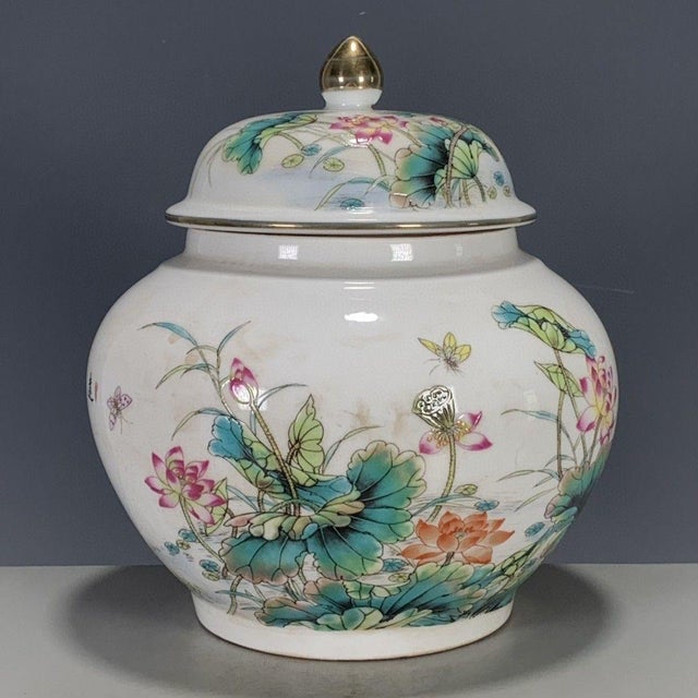 Chinese Chinese Famille Rose Porcelain Lotus Covered Jar With Gilt Finial For Sale - Image 3 of 9