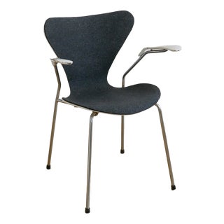 Series 7 Armchair by Arne Jacobsen for Fritz Hansen, 1967 For Sale
