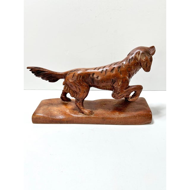 Mid 20th Century Vintage Hand Carved Wood Hunting Dog Sculpture on Base – Sporting Irish Setter Figurine | Lodge Decor Accent For Sale - Image 5 of 9