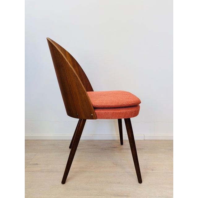 Mid-Century Dining Chair by Antonin Suman for Ton, Former Czechoslovakia, 1960s For Sale - Image 4 of 10