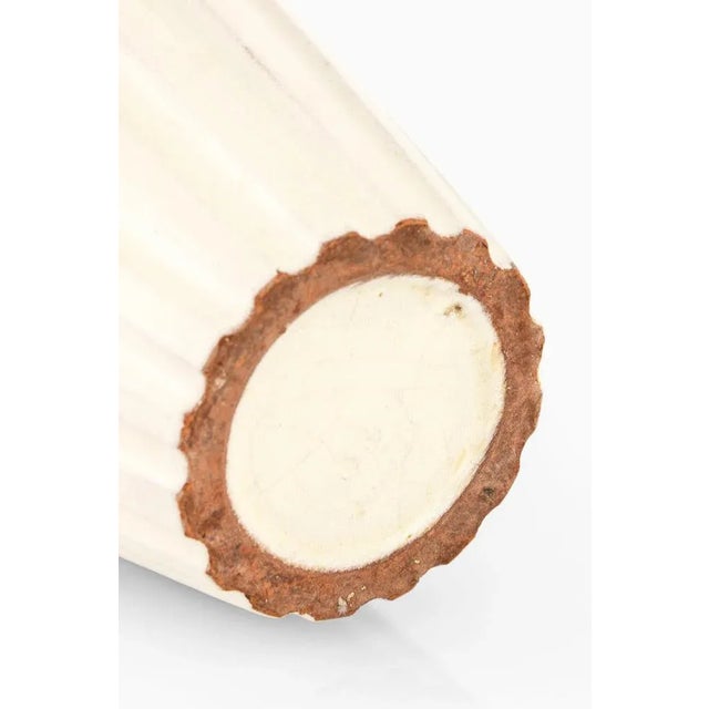 Vase by Vicke Lindstrand attributed to Upsala Ekeby, 1960s For Sale - Image 3 of 5