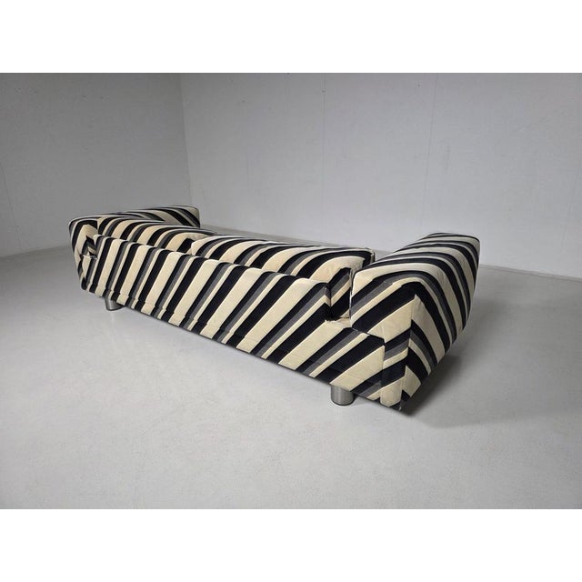 Diplomat Sofa in Serano Upholstery by John Home for Howard Keith Furniture, United Kingdom, 1970s For Sale - Image 3 of 9
