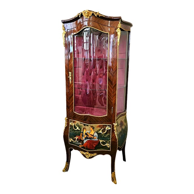 Louis XV Style Curio Display Cabinet With Velvet Interior & Hand-Painted Drawer Panels For Sale