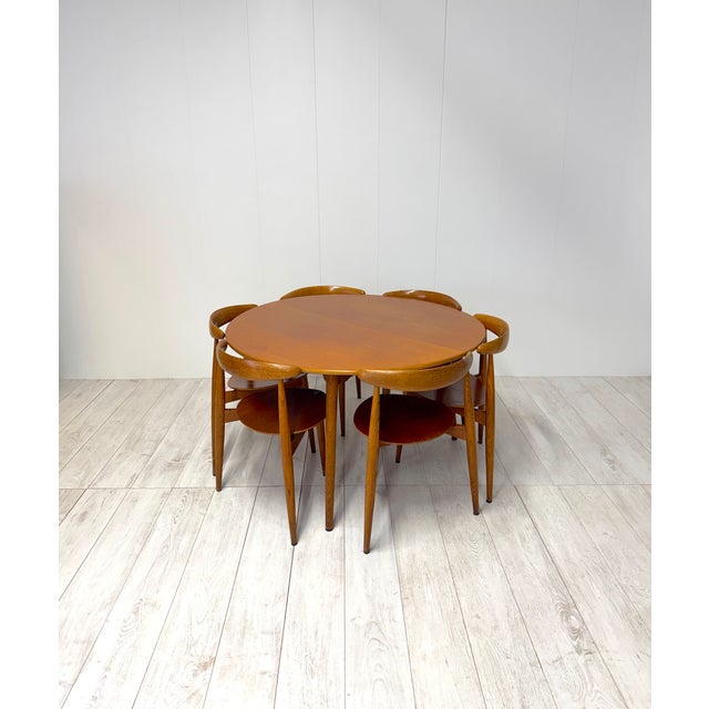 Mid-Century Modern Vintage Heart Dining Set by Hans Wegner for Fritz Hansen, 1950s, Set of 7 For Sale - Image 3 of 18