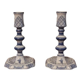 Pair of Vintage Delft Royal Goedewaagen Williamsburg Restoration Blue Candlesticks For Sale