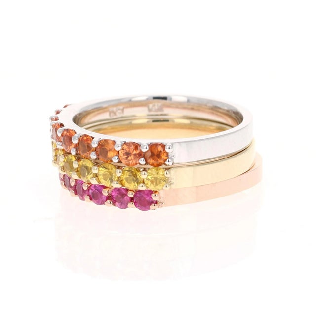 Contemporary 2.03 Carat Round Cut Sapphire Gold Stackable Bands Size 7 - Set of 3 For Sale - Image 3 of 5