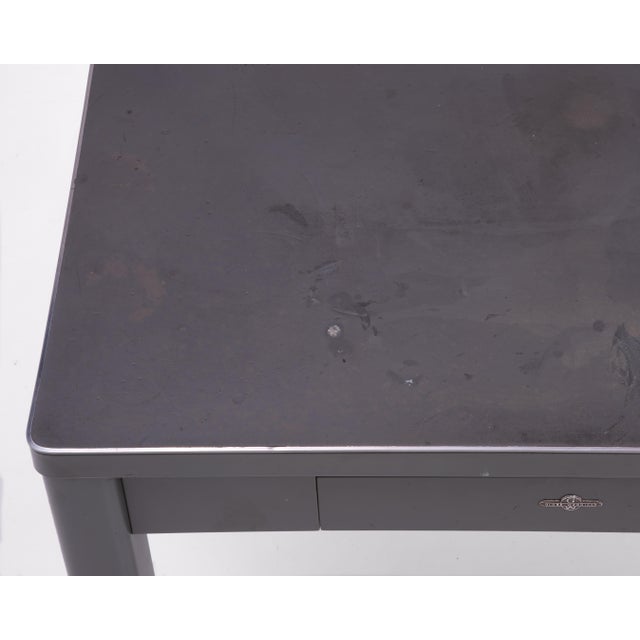 Globe-Wernicke Industrial Streamliner Tanker Grey Desk Work Table 1940's For Sale - Image 10 of 15