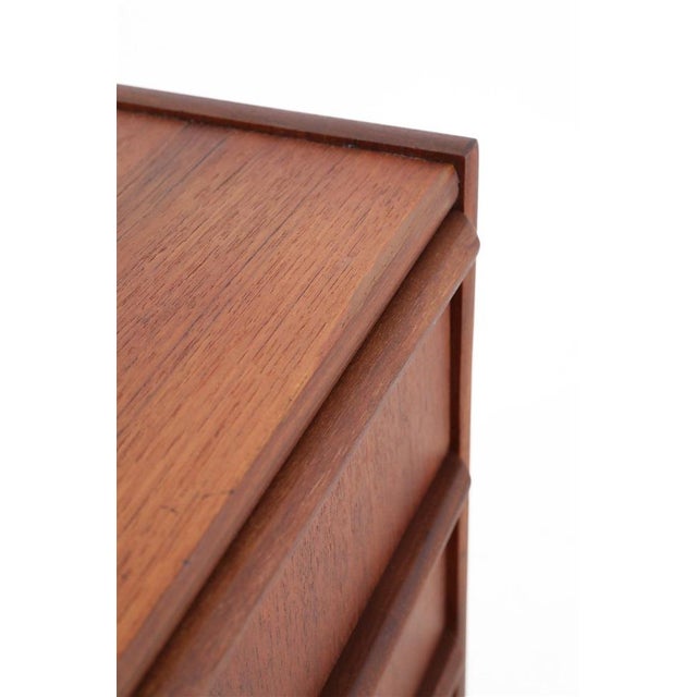 Mid-Century Modern Danish Teak Chest of Drawers, 1960s For Sale - Image 17 of 18