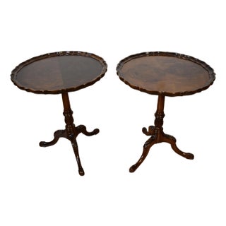 1940s Pair English Chippendale Walnut Side Tables / Pie–crust End Tables For Sale