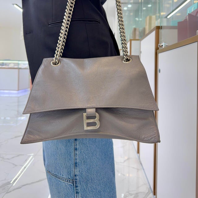 Balenciaga Gray Leather Silver Hardware Crush Chain Medium Flap Shoulder Bag For Sale - Image 11 of 11