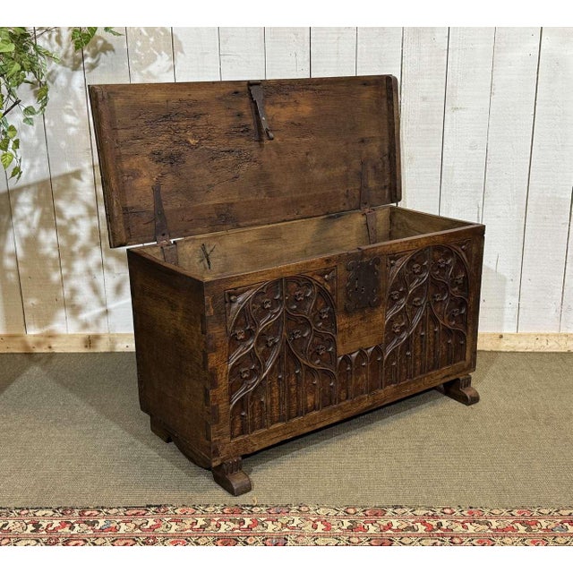 18th Century Oak Chest with Gothic Decoration For Sale - Image 9 of 18
