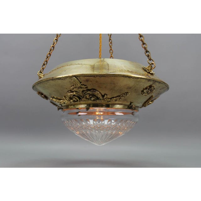 Gold French Brass and Bronze Pendant Light with Cut Glass Lampshade, 1900s For Sale - Image 8 of 18
